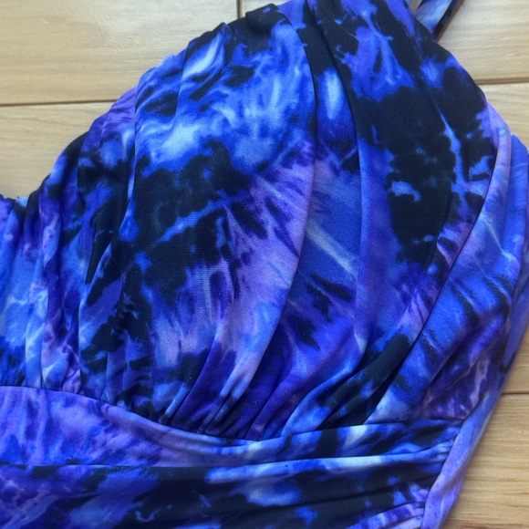 Miraclesuit Size 12 Estilo Style One-Piece Swimsuit - Picture 11 of 14